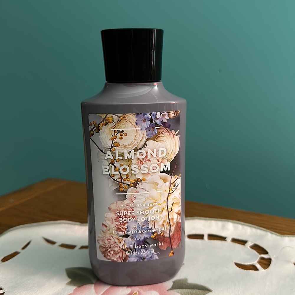 Almond blossom lotion
